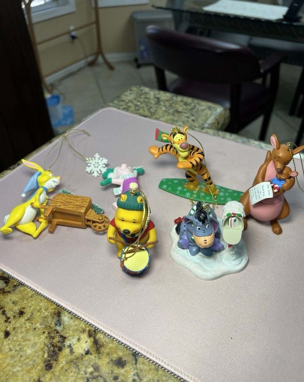 Hallmark Christmas Ornaments 1999 'Christmas at Pooh's House' Set of 6